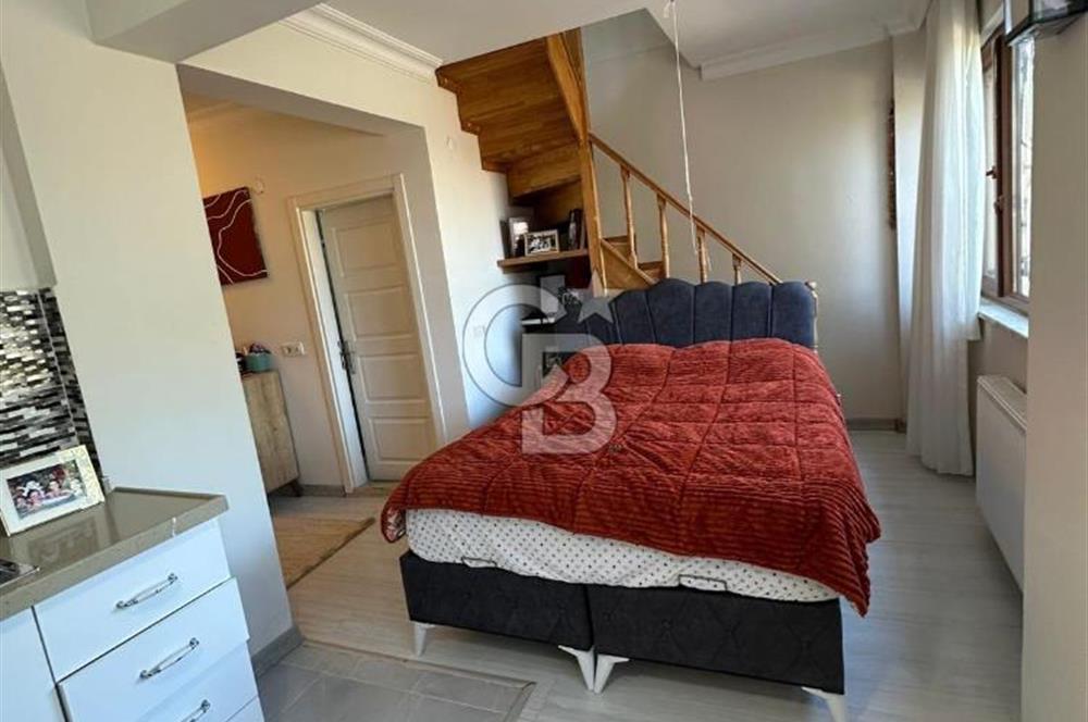 Üsküdar da Boğaz Manzaralı 3 Ayrı Tapulu Satılık Komple Bina 