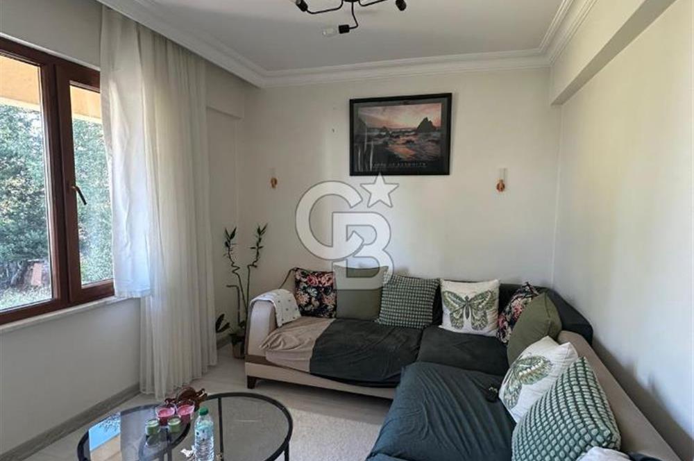 Üsküdar da Boğaz Manzaralı 3 Ayrı Tapulu Satılık Komple Bina 