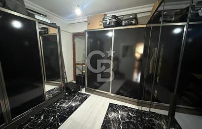 Üsküdar da Boğaz Manzaralı 3 Ayrı Tapulu Satılık Komple Bina 