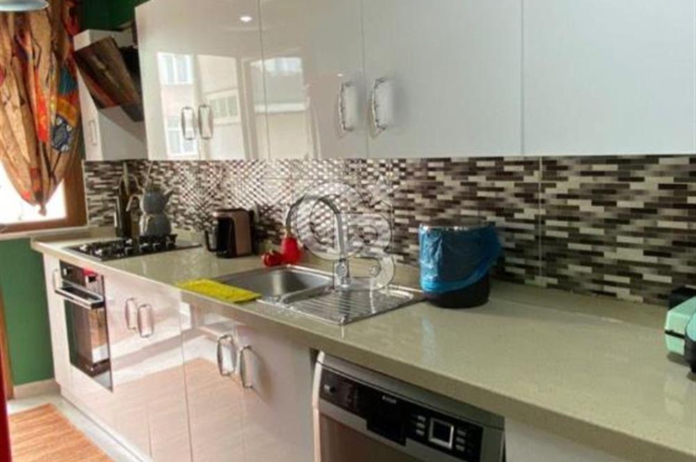 Üsküdar da Boğaz Manzaralı 3 Ayrı Tapulu Satılık Komple Bina 