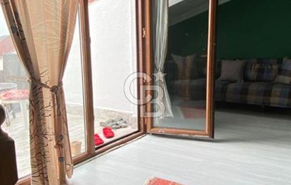 Üsküdar da Boğaz Manzaralı 3 Ayrı Tapulu Satılık Komple Bina 