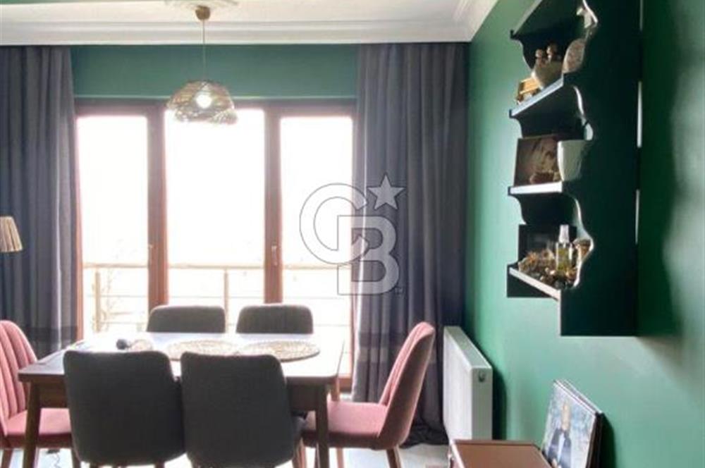 Üsküdar da Boğaz Manzaralı 3 Ayrı Tapulu Satılık Komple Bina 