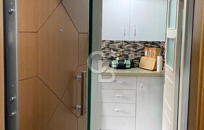 Üsküdar da Boğaz Manzaralı 3 Ayrı Tapulu Satılık Komple Bina 