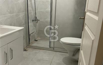 Üsküdar da Boğaz Manzaralı Kat Mülkiyetli Komple Satılık Bina