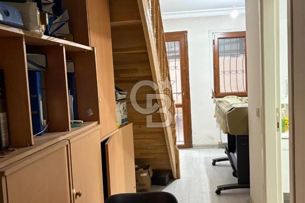 Üsküdar da Boğaz Manzaralı Kat Mülkiyetli Komple Satılık Bina