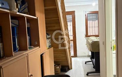 Üsküdar da Boğaz Manzaralı Kat Mülkiyetli Komple Satılık Bina