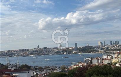 Üsküdar da Boğaz Manzaralı 3 Ayrı Tapulu Satılık Komple Bina 