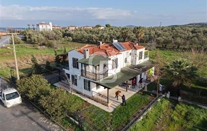 Cunda Yeni Yolda Satılık 3+1 Villa