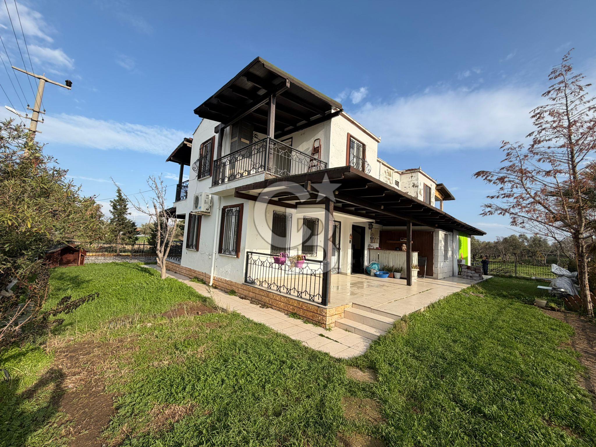Cunda Yeni Yolda Satılık 3+1 Villa
