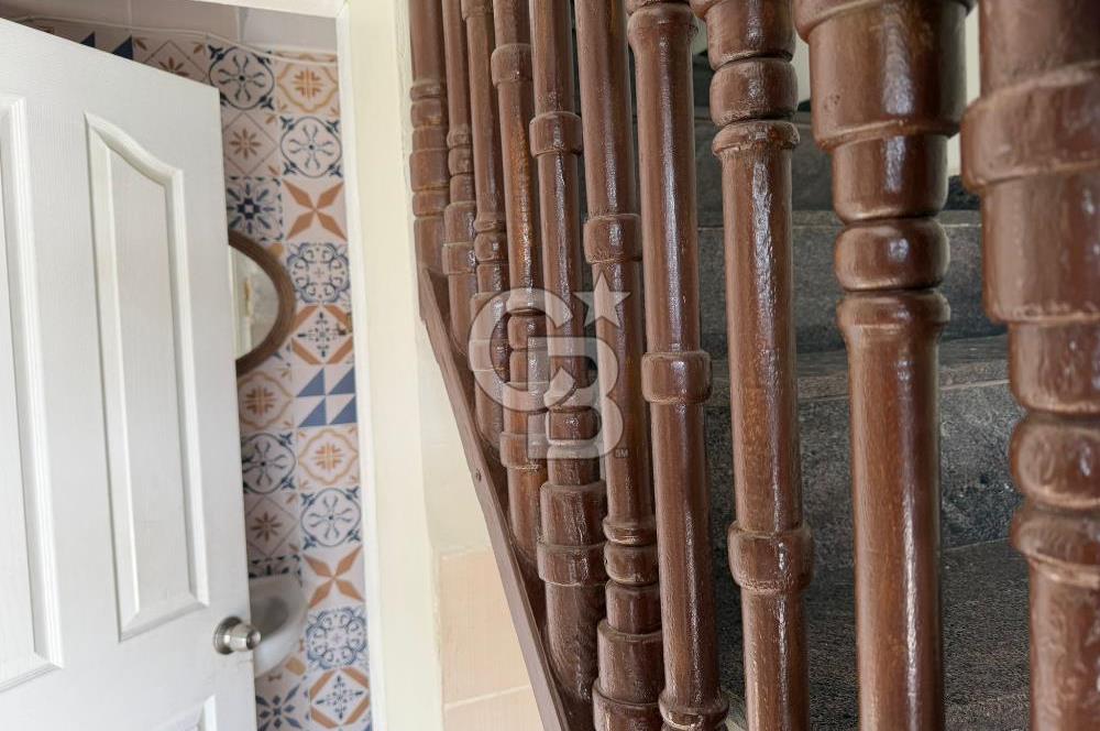 Cunda Yeni Yolda Satılık 3+1 Villa