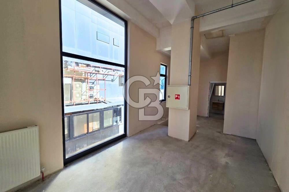 Sahrayıcedit E5te Sıfır Binada Kiralık İşyeri ve Deposu Net340m2