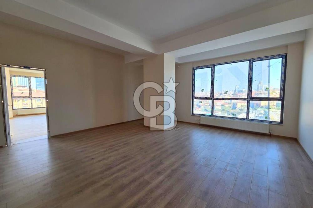 Sahrayıcedit E5'te Sıfır Binada Satılık Ofis Katları 475m2