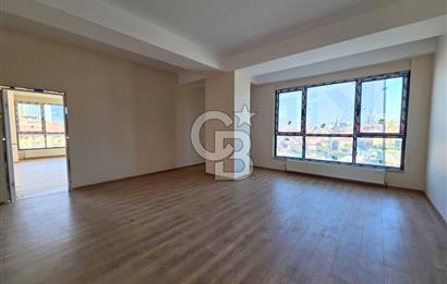 Sahrayıcedit E5'te Sıfır Binada Satılık Ofis Katları 475m2