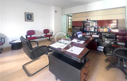 Milas Merkez'de Köşe Konumlu Satılık Ticari Bina 