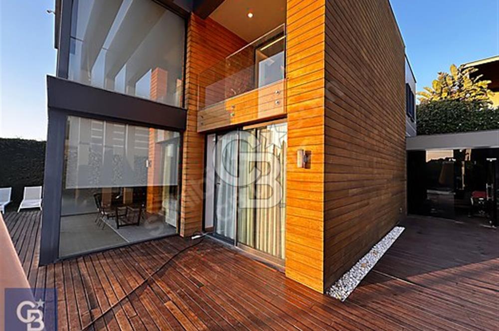 ÇEŞME DALYAN 4+2 TRİPLEKS HAVUZLU ULTRA LÜKS SATILIK VİLLA