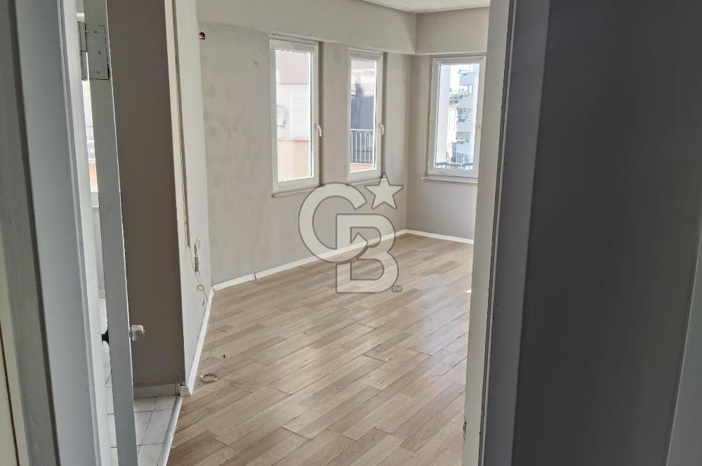 MEYDAN KAVAĞINDA AYRI MUTFAKLI 2+1 KİRALIK DAİRE