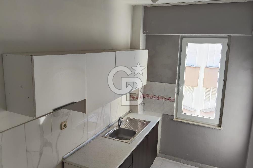 MEYDAN KAVAĞINDA AYRI MUTFAKLI 2+1 KİRALIK DAİRE