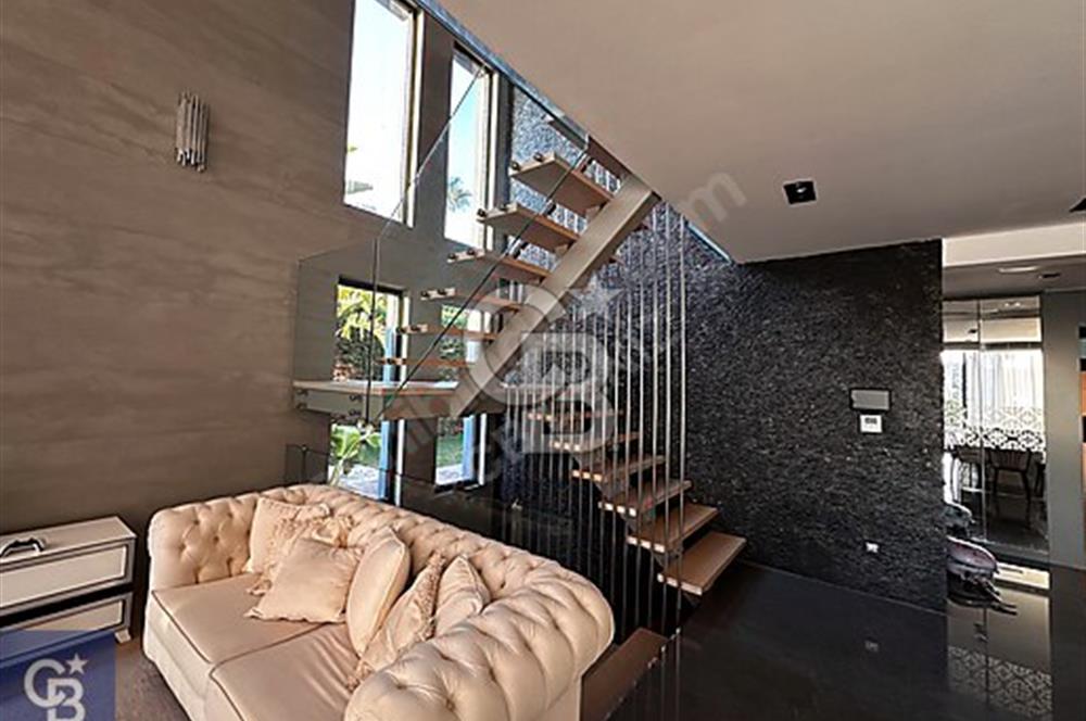 ÇEŞME DALYAN 4+2 TRİPLEKS HAVUZLU ULTRA LÜKS SATILIK VİLLA
