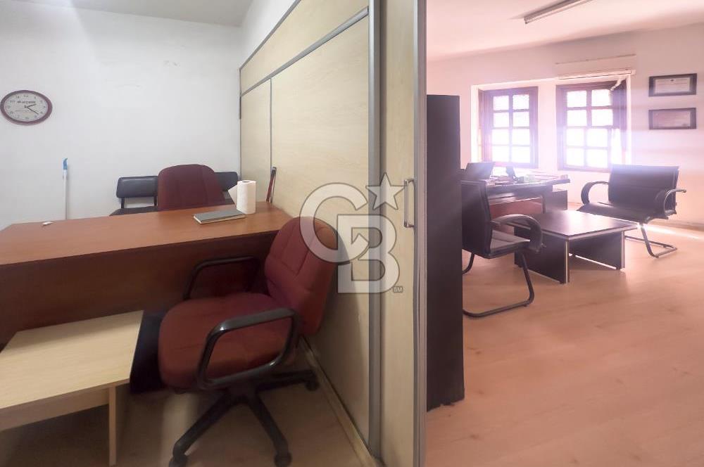 Milas Merkez'de Köşe Konumlu Satılık Ticari Bina 