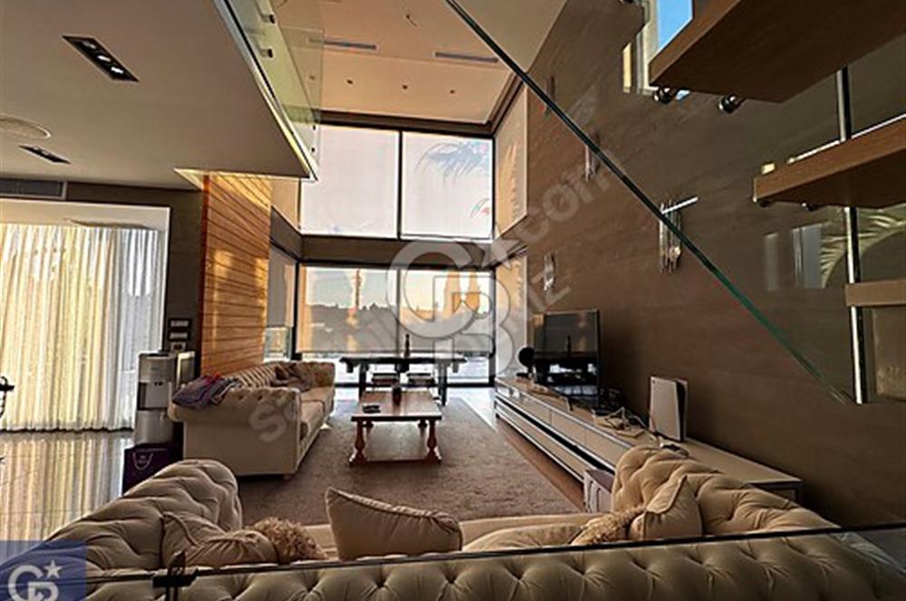 ÇEŞME DALYAN 4+2 TRİPLEKS HAVUZLU ULTRA LÜKS SATILIK VİLLA