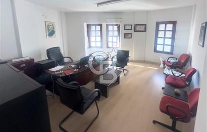 Milas Merkez'de Köşe Konumlu Satılık Ticari Bina 