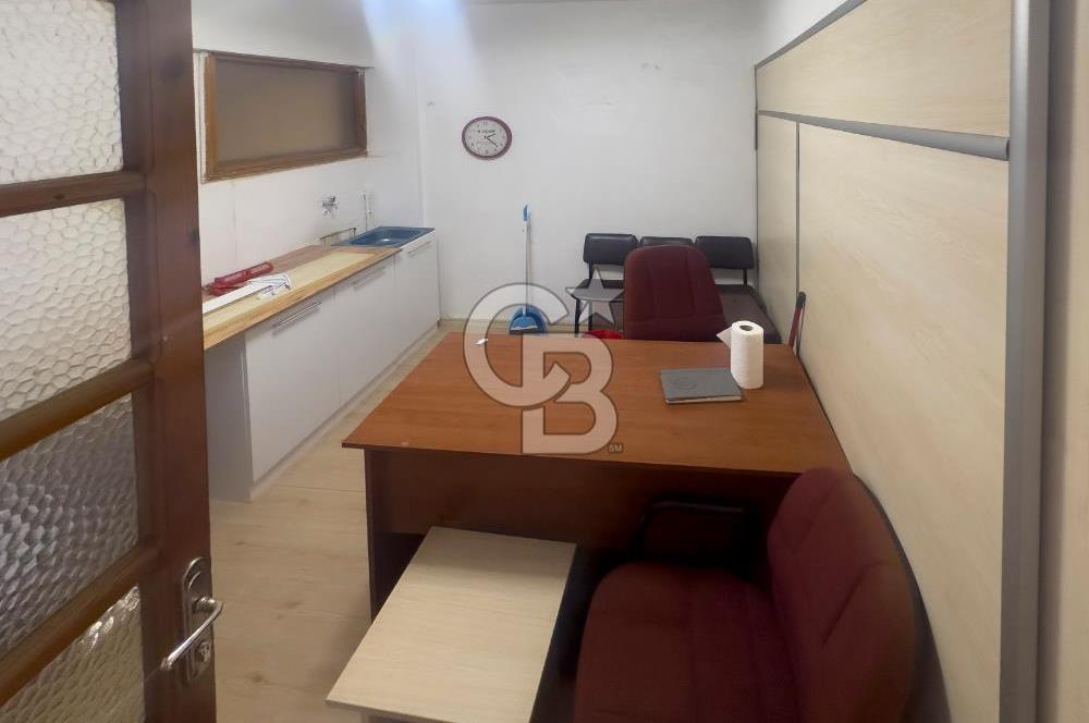 Milas Merkez'de Köşe Konumlu Satılık Ticari Bina 