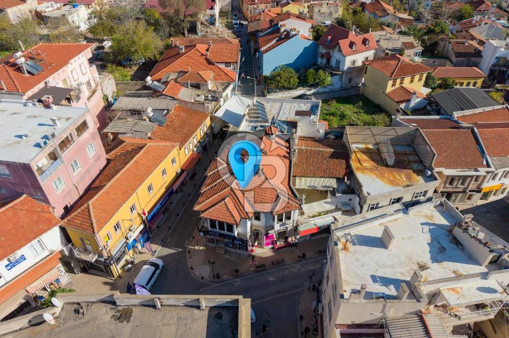 Milas Merkez'de Köşe Konumlu Satılık Ticari Bina 