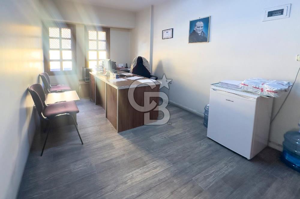 Milas Merkez'de Köşe Konumlu Satılık Ticari Bina 