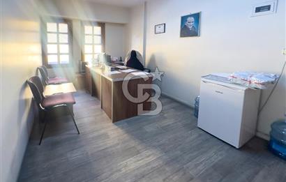 Milas Merkez'de Köşe Konumlu Satılık Ticari Bina 