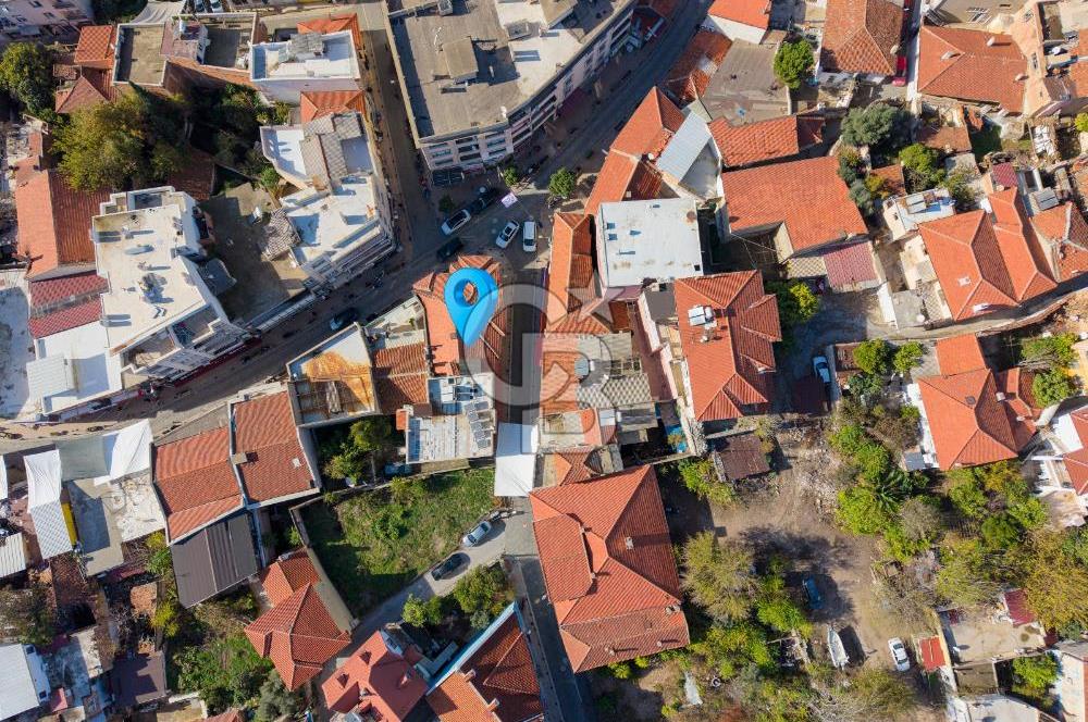 Milas Merkez'de Köşe Konumlu Satılık Ticari Bina 