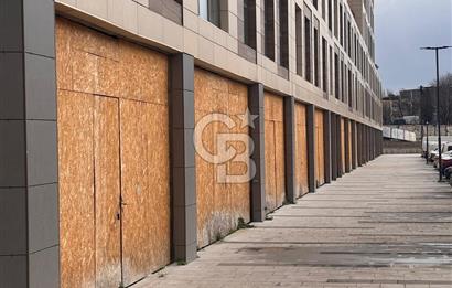 Topkapı Suryapı Evlerinin altında Cadde cepheli 1000m2 olabilecek Konumda Dükkan/Mağaza