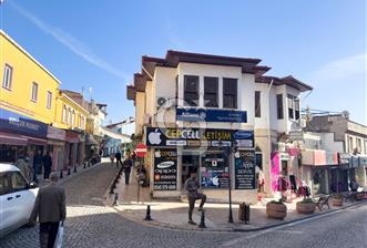 Milas Merkez'de Köşe Konumlu Satılık Ticari Bina  - 1 - 328239