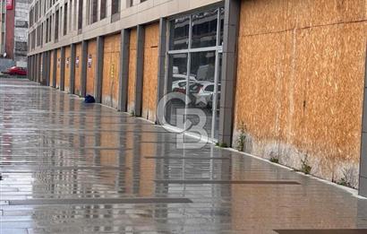 Topkapı Suryapı Evlerinin altında Cadde cepheli 1000m2 olabilecek Konumda Dükkan/Mağaza