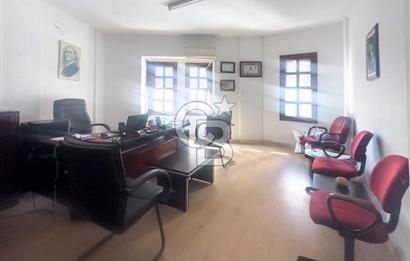 Milas Merkez'de Köşe Konumlu Satılık Ticari Bina 