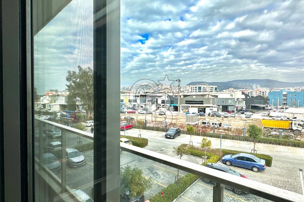 Karşıyaka Ataşehir Modern 2 Sitesi Satılık Büyük Tip 2+1 Daire
