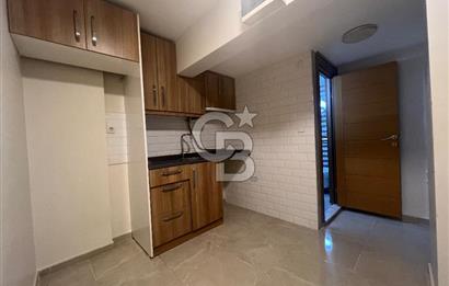 Bahriye Üçok Bulvarı ‘nda Tadilatlı Satılık 1+0 Daire