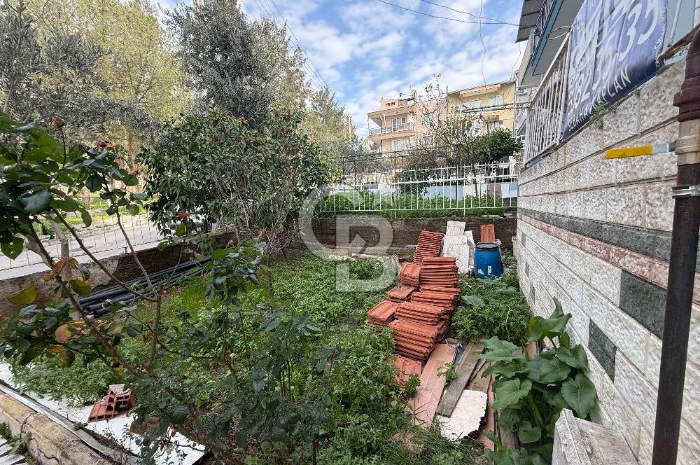 Bornova’da  Satılık Hem Oturuma Hem Yatırıma Uygun Bahçeli Tek Katlı Müstakil Ev