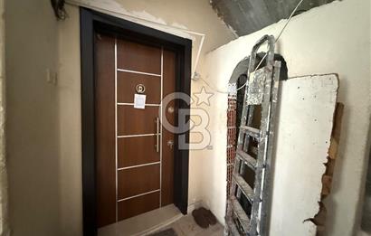 Bornova’da  Satılık Hem Oturuma Hem Yatırıma Uygun Bahçeli Tek Katlı Müstakil Ev