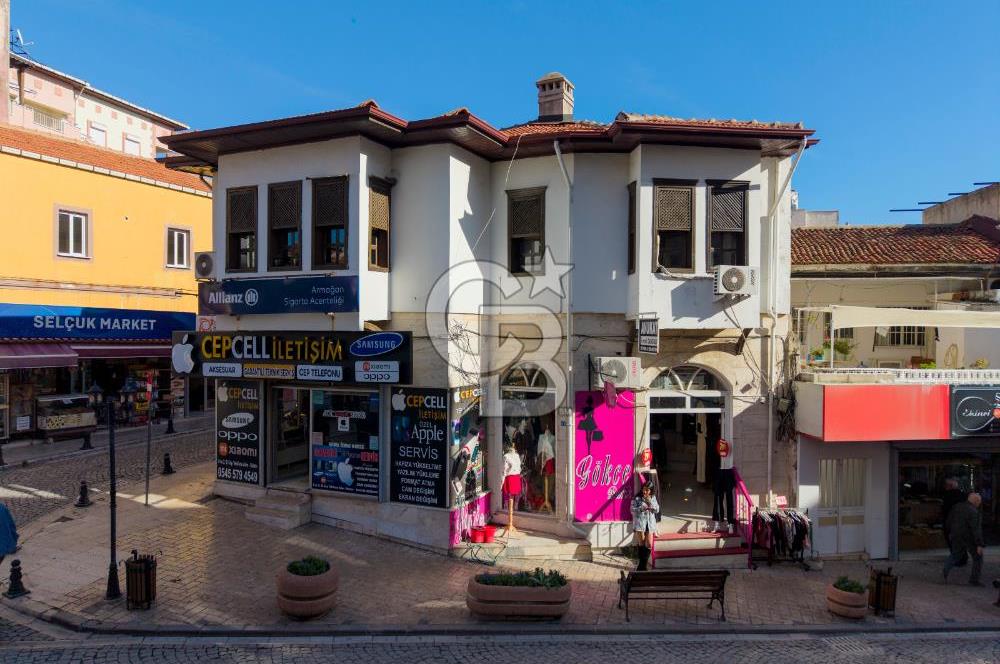 Milas Merkez'de Köşe Konumlu Satılık Ticari Bina 