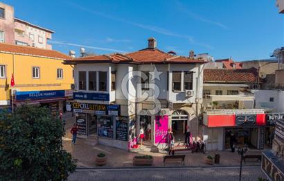 Milas Merkez'de Köşe Konumlu Satılık Ticari Bina 
