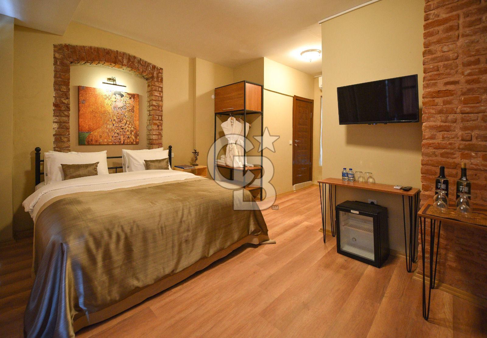 ŞİŞHANE METRO YANI ORJİNAL ATEŞ TUĞLA ARA KAT KİRALIK OFİS