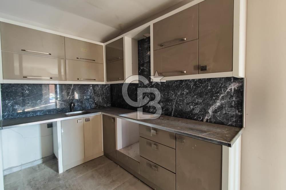 Foça Kozbeyli'de Kesintisiz Deniz Manzaralı Satılık Havuzlu Müstakil 4+1 Villa