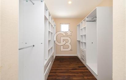 NEBİLERDE SİTE İÇERİSİNDE MÜSTAKİL 5+1 SATILIK VİLLA