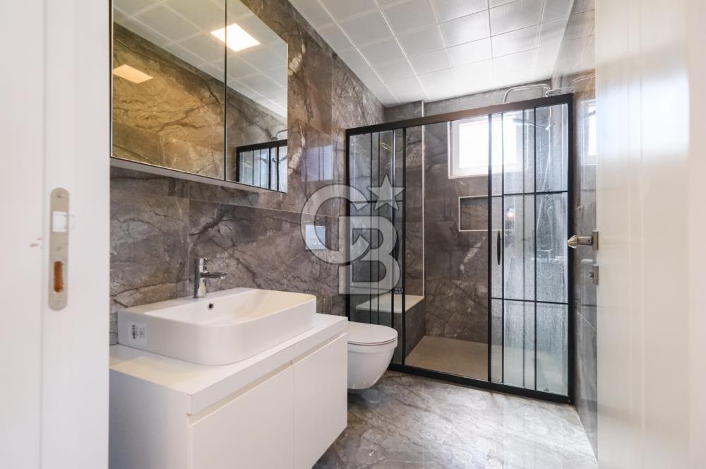 NEBİLERDE SİTE İÇERİSİNDE MÜSTAKİL 5+1 SATILIK VİLLA