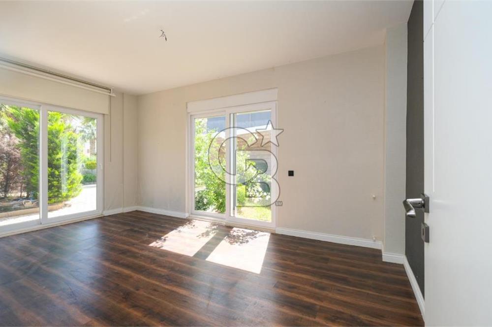 NEBİLERDE SİTE İÇERİSİNDE MÜSTAKİL 5+1 SATILIK VİLLA