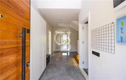 NEBİLERDE SİTE İÇERİSİNDE MÜSTAKİL 5+1 SATILIK VİLLA