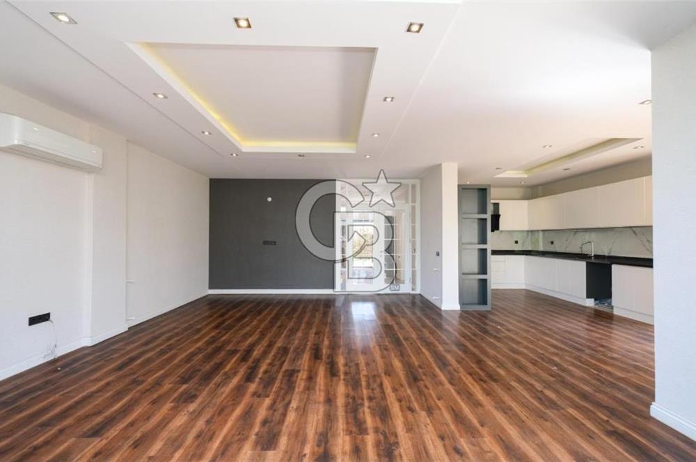 NEBİLERDE SİTE İÇERİSİNDE MÜSTAKİL 5+1 SATILIK VİLLA