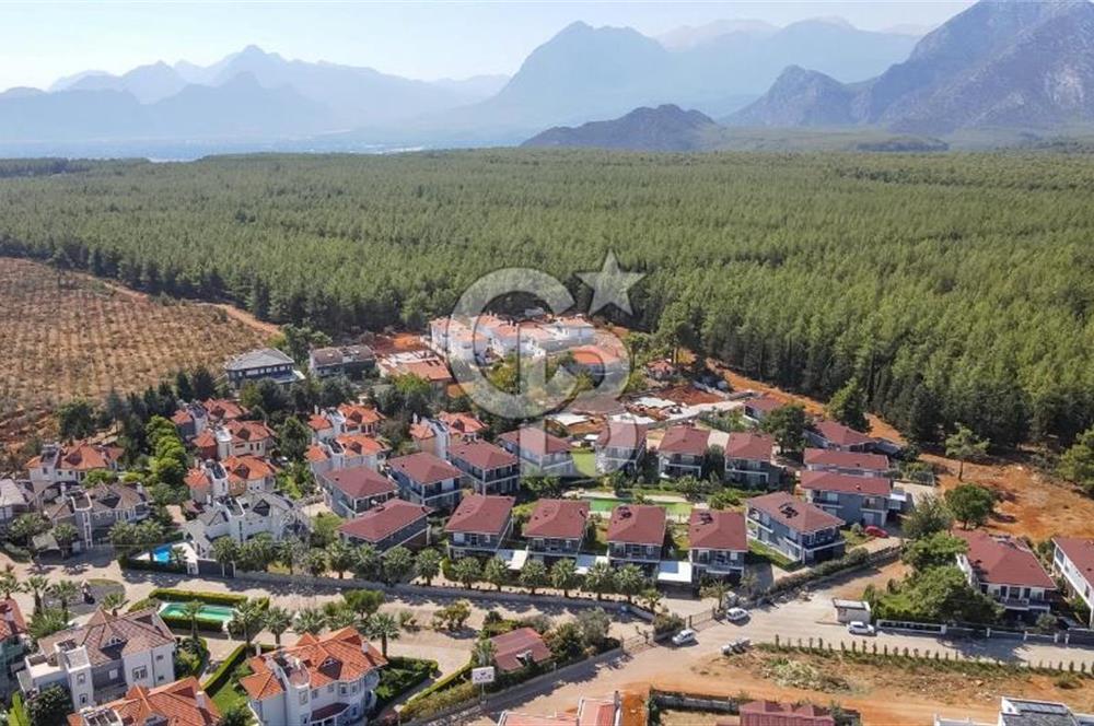 NEBİLERDE SİTE İÇERİSİNDE MÜSTAKİL 5+1 SATILIK VİLLA