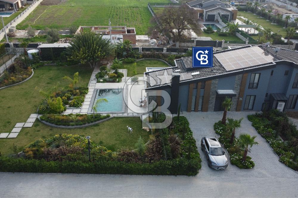 Kuşçular'da 1,7 Dönüm İçerisinde Satılık 5+1 Villa