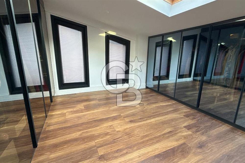 Kuşçular'da 1,7 Dönüm İçerisinde Satılık 5+1 Villa